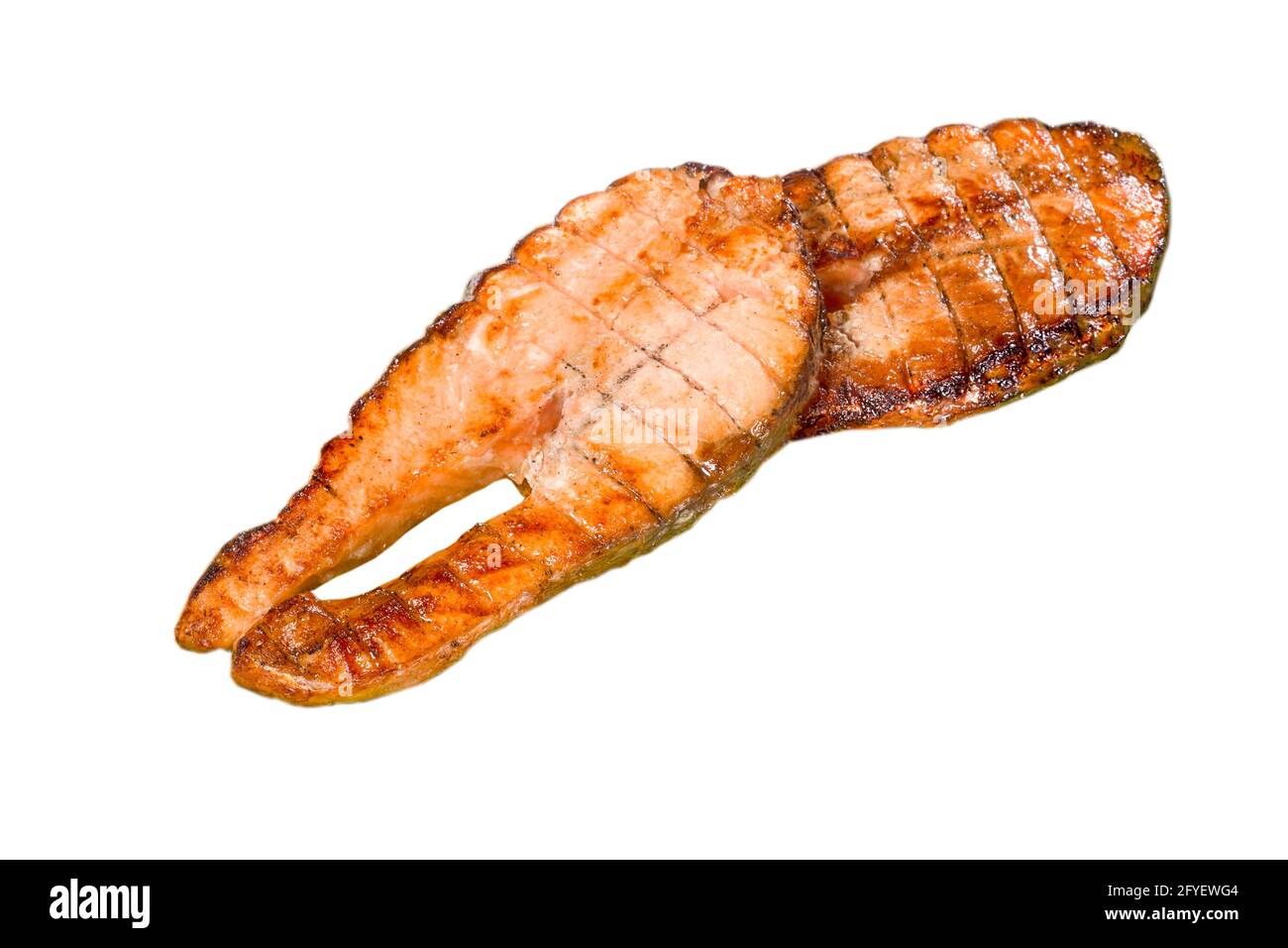 Lachssteak isoliert auf weißem Hintergrund. Gegrillter Fisch. Eine Portion Essen besteht aus zwei gebackenen roten Fischen. Eine gesunde Delikatesse. Lachs grillen Stockfoto