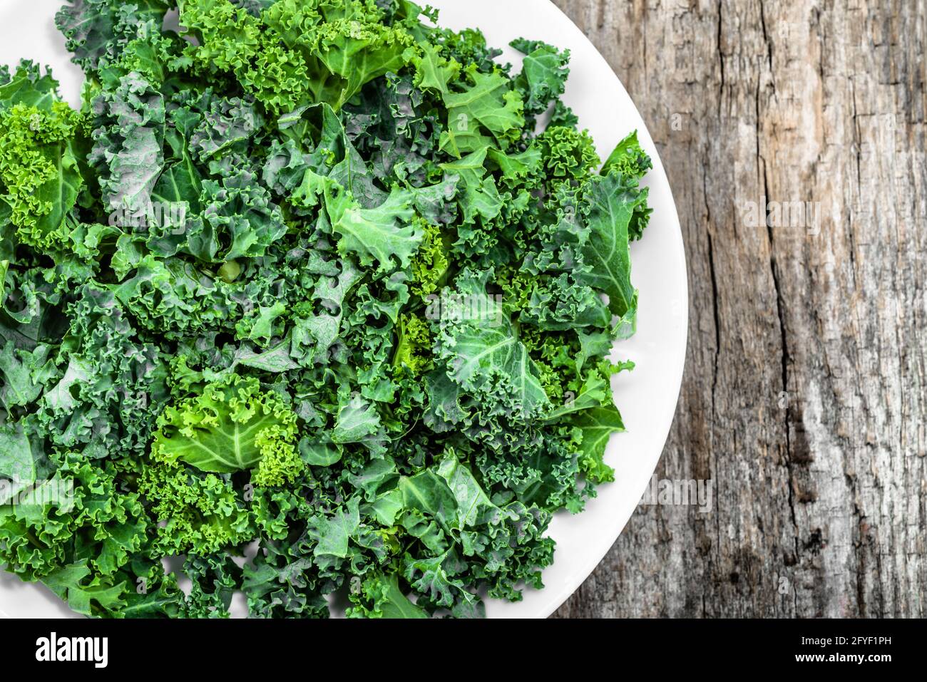 Grunes Gemuse Blatter Von Grunkohl Fur Gesunde Chips Gehackt Veganes Diat Konzept Stockfotografie Alamy