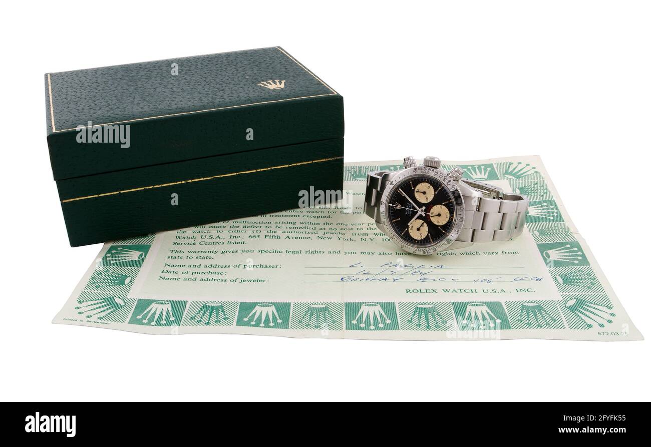 MANILA, PHILIPPINEN - 04. Mai 2015: Teure Luxusuhr isoliert auf weißem Hintergrund Stockfoto