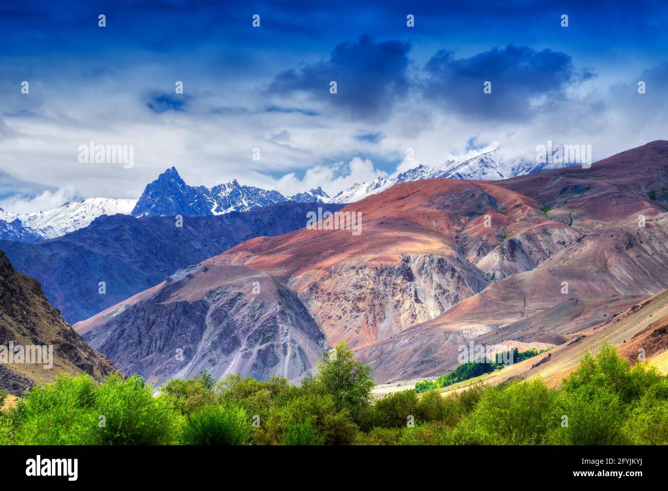 Tiger Hill , Tiger Point, die letzte Kriegszone des Kargil-Krieges 1999, bekannt als Operation Vijay, zwischen Pakistan und Indien, in Erinnerung an den indischen Sieg. Stockfoto