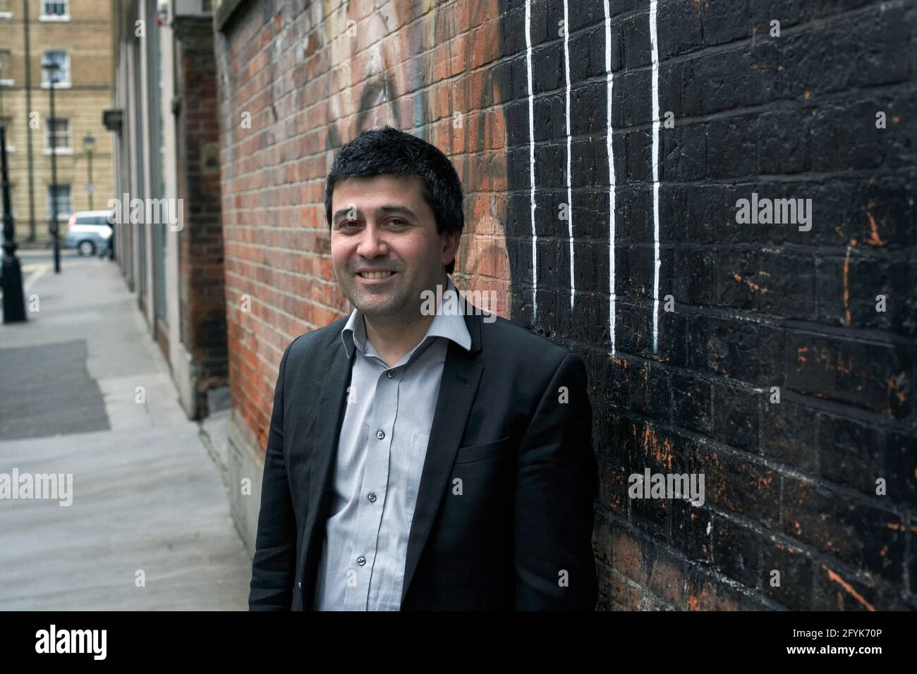 GROSSBRITANNIEN / London / Sunder Katwala. Sunder Katwala ist Direktor der British Future und ehemaliger Generalsekretär der Fabian Society. Stockfoto