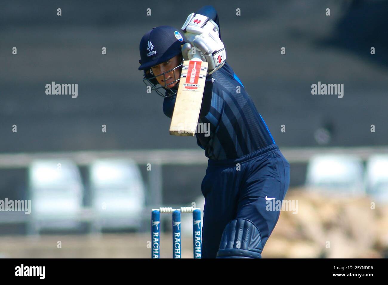 Emerald Headingley Stadium, Leeds, West Yorkshire, 29. Mai 2021. Rachel Heyhoe Flint Trophy - Northern Diamonds vs Central Sparks. Lauren Winfield-Hill of Northern Diamonds Schlagstock. Kredit: Touchlinepics/Alamy Live Nachrichten Stockfoto