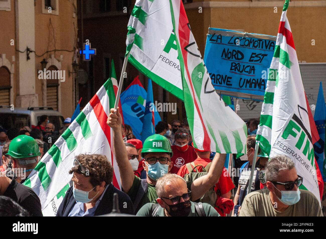 Rom, Italien 28/05/2021: Mobilisierung der CGIL-, CISL- und UIL-Gewerkschaften in Montecitorio, um die Verlängerung des Entlassungsblocks zu fordern. © Andrea Sabbadini Stockfoto