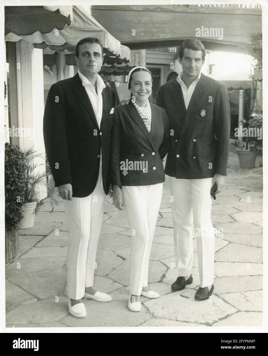 William Hamilton, Mrs Anne H. Hamilton und George Hamilton im Paramount Theatre bei einer Vorführung von George Hamilton's erstem Film Light in the Piazza, Palm Beach, 1962 Stockfoto