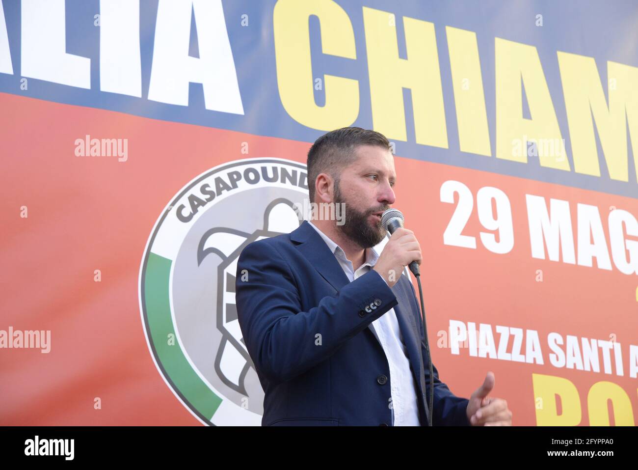 Casa Pound manifesta a a Roma L'ITALIA CHIAMA, presente Luca Marcella, Leader del movimento di estrema destra e Consigliere Circoscrizionale presso il Municipio di Ostia Stockfoto