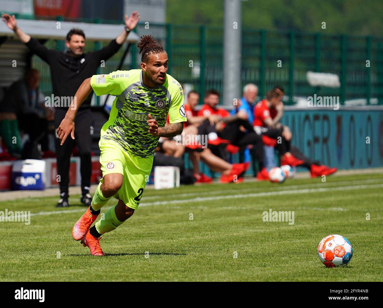 Haiger, Deutschland. Mai 2021. 29.05.2021, SIBRE-Sportzentrum Haarwasen, Haiger, GER, Hessenpokal, TSV Steinbach vs. Wehen Wiesbaden, im Bild Kevin Lankford (Wehen Wiesbaden) Quelle: dpa/Alamy Live News Stockfoto