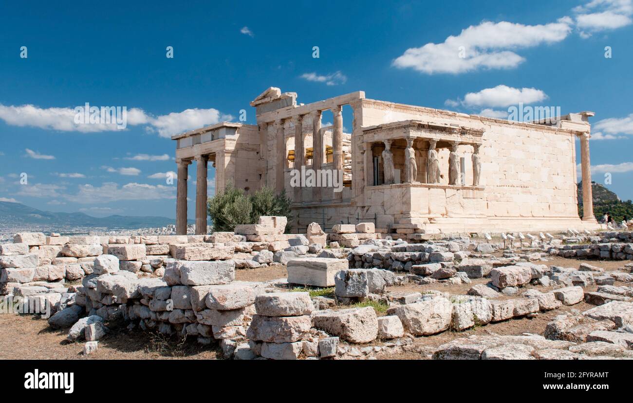 Alter historischer Tempel von erechtheion. Akropolis-Hügel, Athen, Griechenland. Stockfoto
