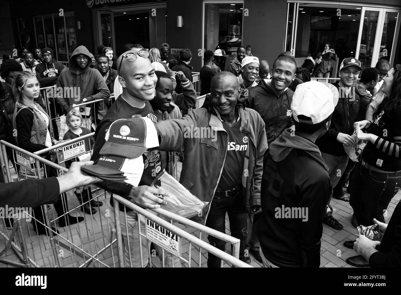 PRETORIA, SÜDAFRIKA - 06. Jan 2021: Pretoria, Südafrika - 28 2014. Juni: Burger King Restaurant Opening Day Stockfoto