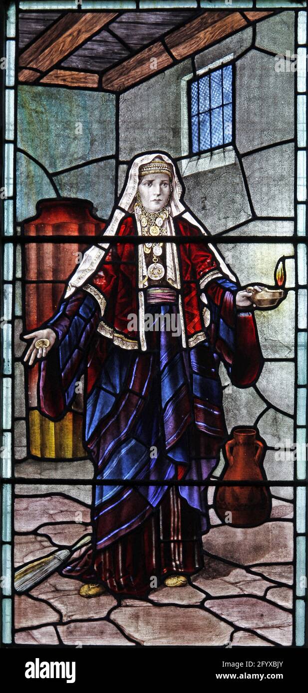 Buntglasfenster, das das Gleichnis vom verlorenen Silber darstellt, Lady St. Mary Church, Wareham, Dorset Stockfoto