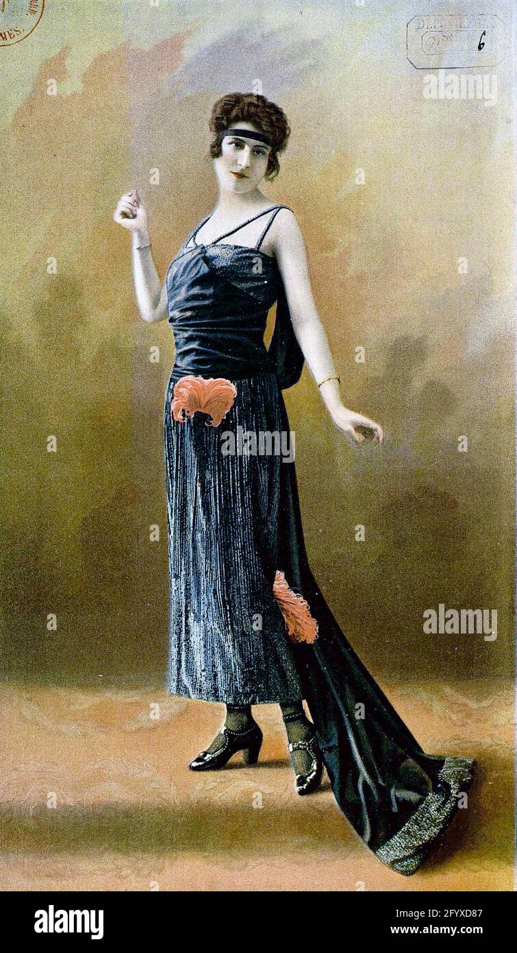 Léopold-Emile Reutlinger Vintage-Modefotografie des John Redfern Designs. Stockfoto