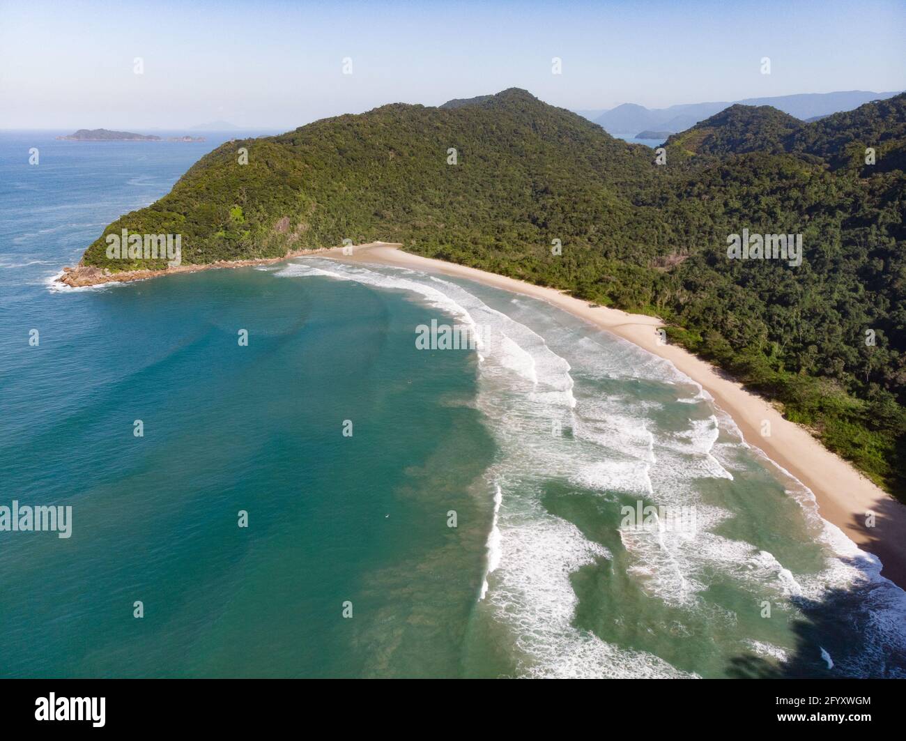 Strand Brava de Cambury, in Ubatuba, SE Brasilien Stockfoto