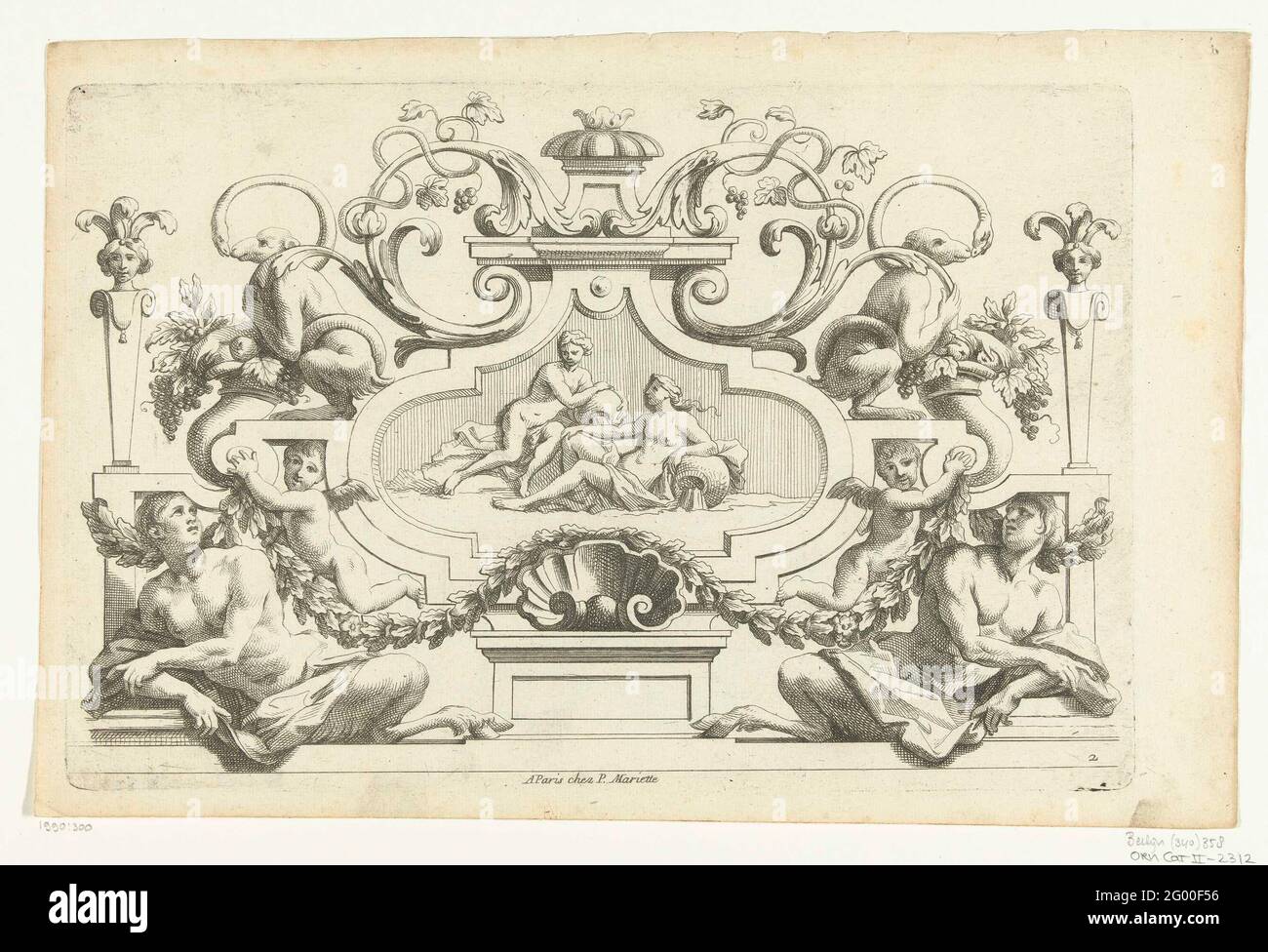 Tafel mit zwei Flussgöttinnen; Nouveaux Desseins d'Orgenens de Paneaux, Lambris, Carosse & C.. Links und rechts unten ist ein Sater. Blatt aus erster Auflage. Stockfoto