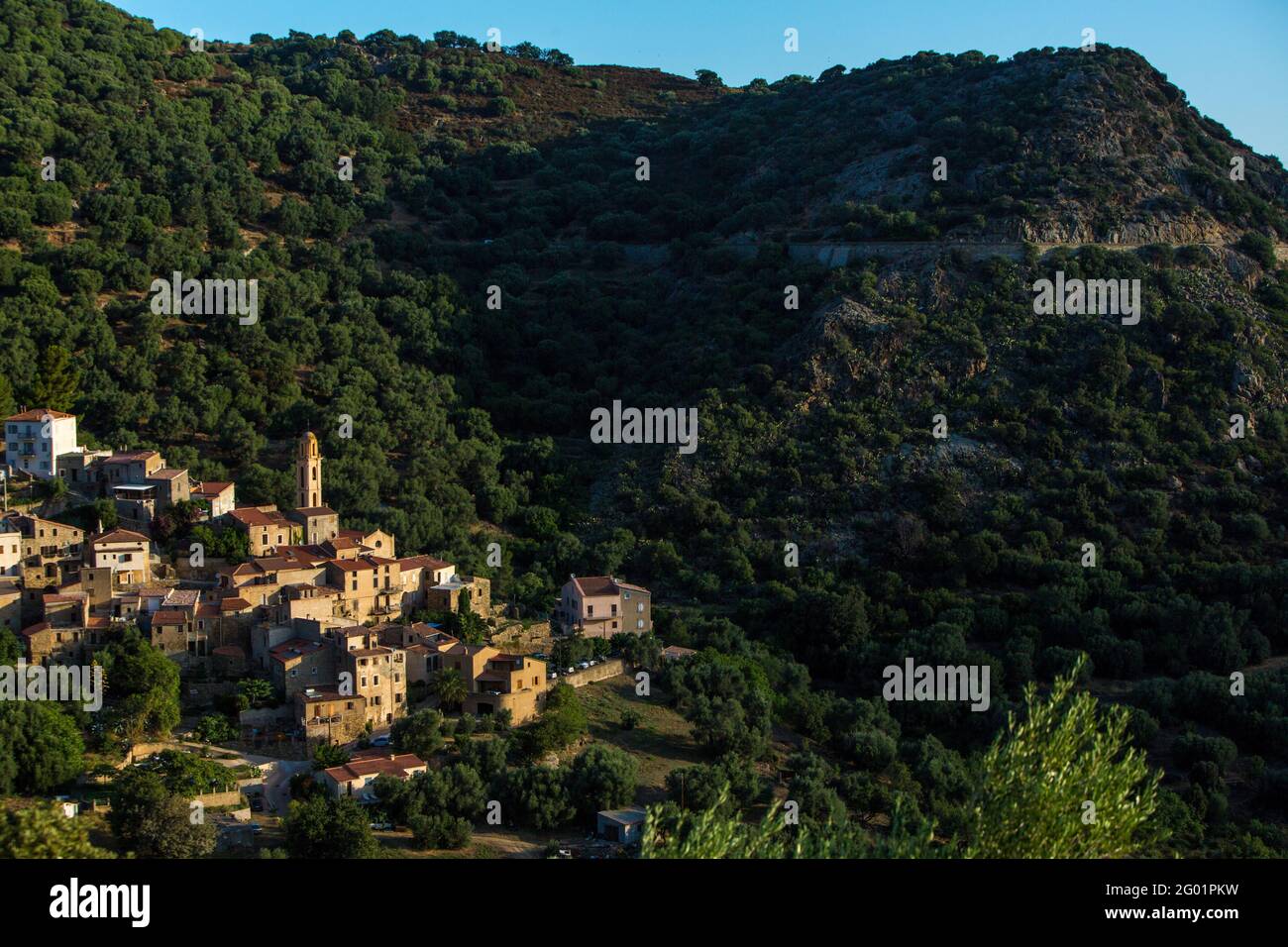 FRANKREICH. HAUTE-CORSE (2B) BALAGNE. AVAPESSA DORF Stockfoto