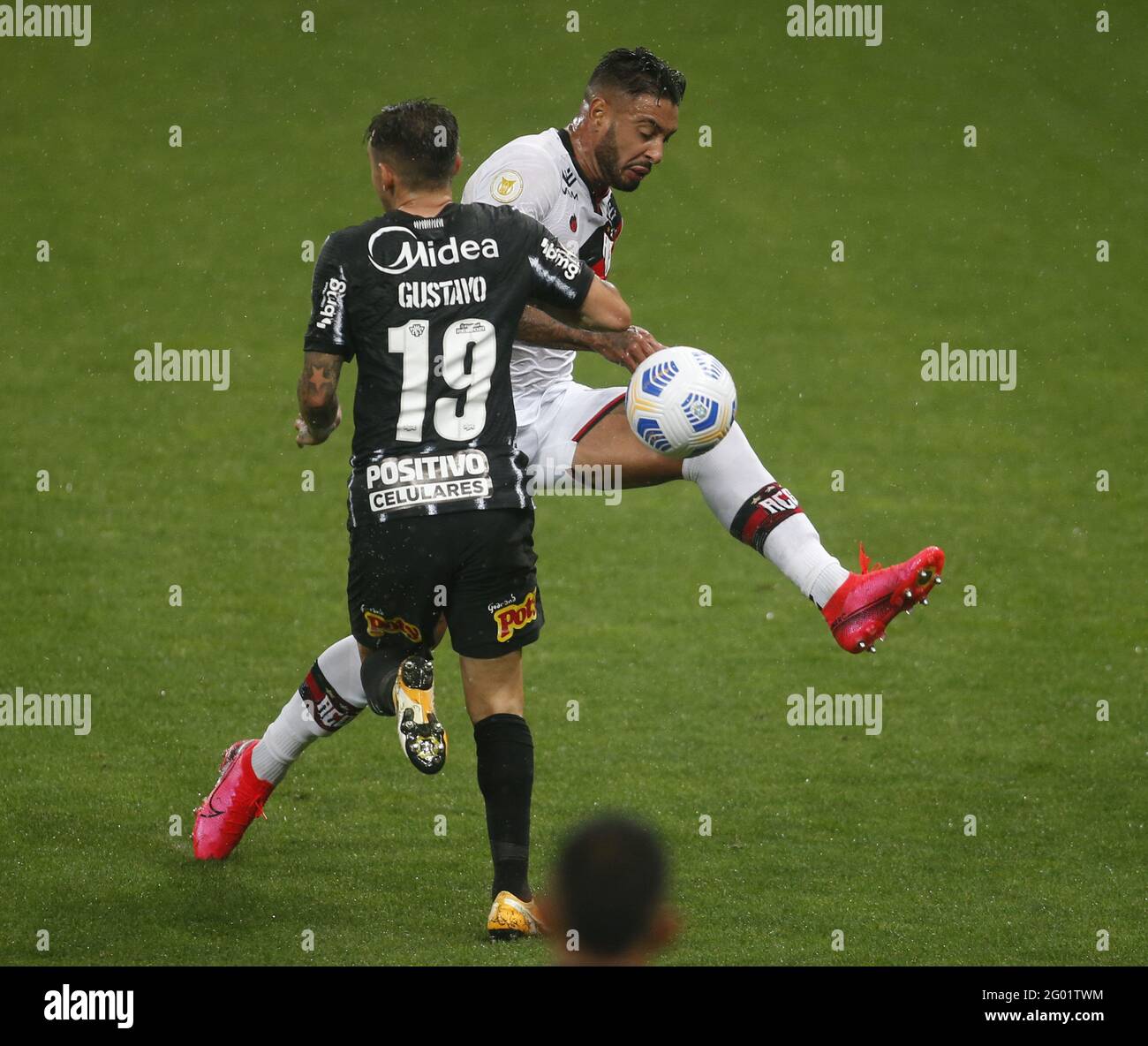 Action während des Fußballspiels der brasilianischen Liga (Campeonato Brasileiro Serie A) zwischen Corinthians und Atletico Goianense in der Neo Quimica Arena in Sao Paulo, Brasilien. Kredit: SPP Sport Pressefoto. /Alamy Live News Stockfoto