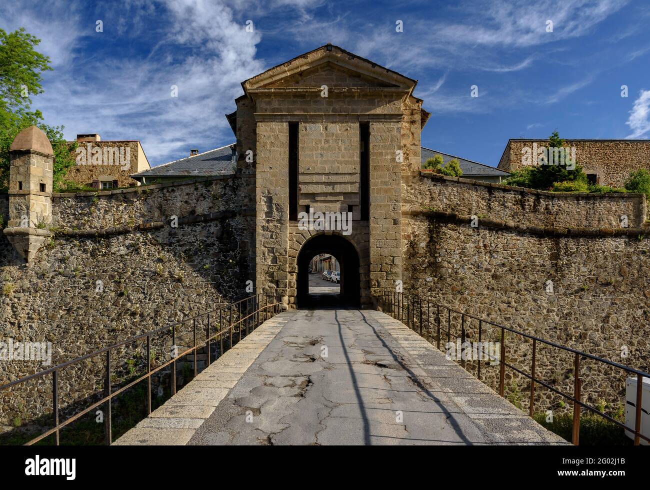 Befestigung von Vauban, die die Stadt Mont-Louis (Pyrenäen Orientales, Ozitanien, Frankreich) Stockfoto
