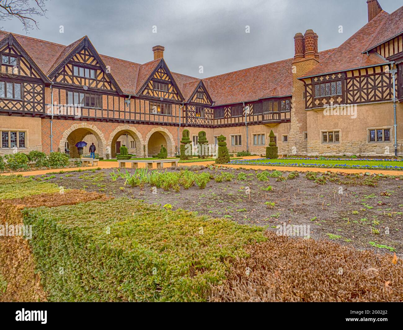 Potsdam, Brandenburg, Deutschland - Mär 2019: Schloss Cecilienhof - Schloss Cecilienhof - historischer Ort der Potsdamer Konferenz von 1945- im Schloss Stockfoto