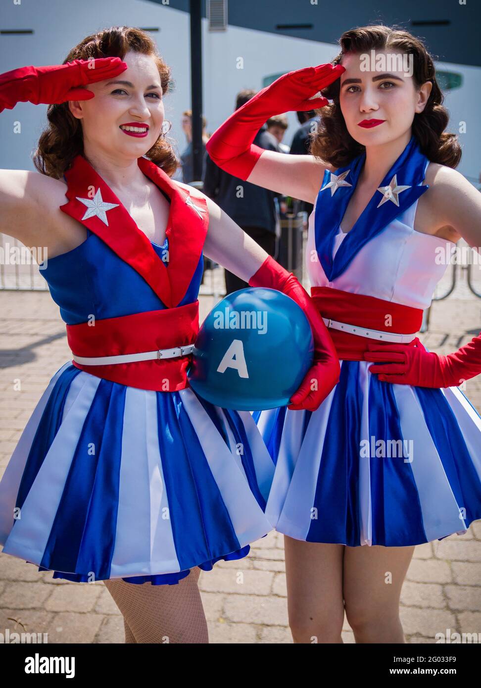 USO Cosplay Girls auf der Comic Con Stockfoto