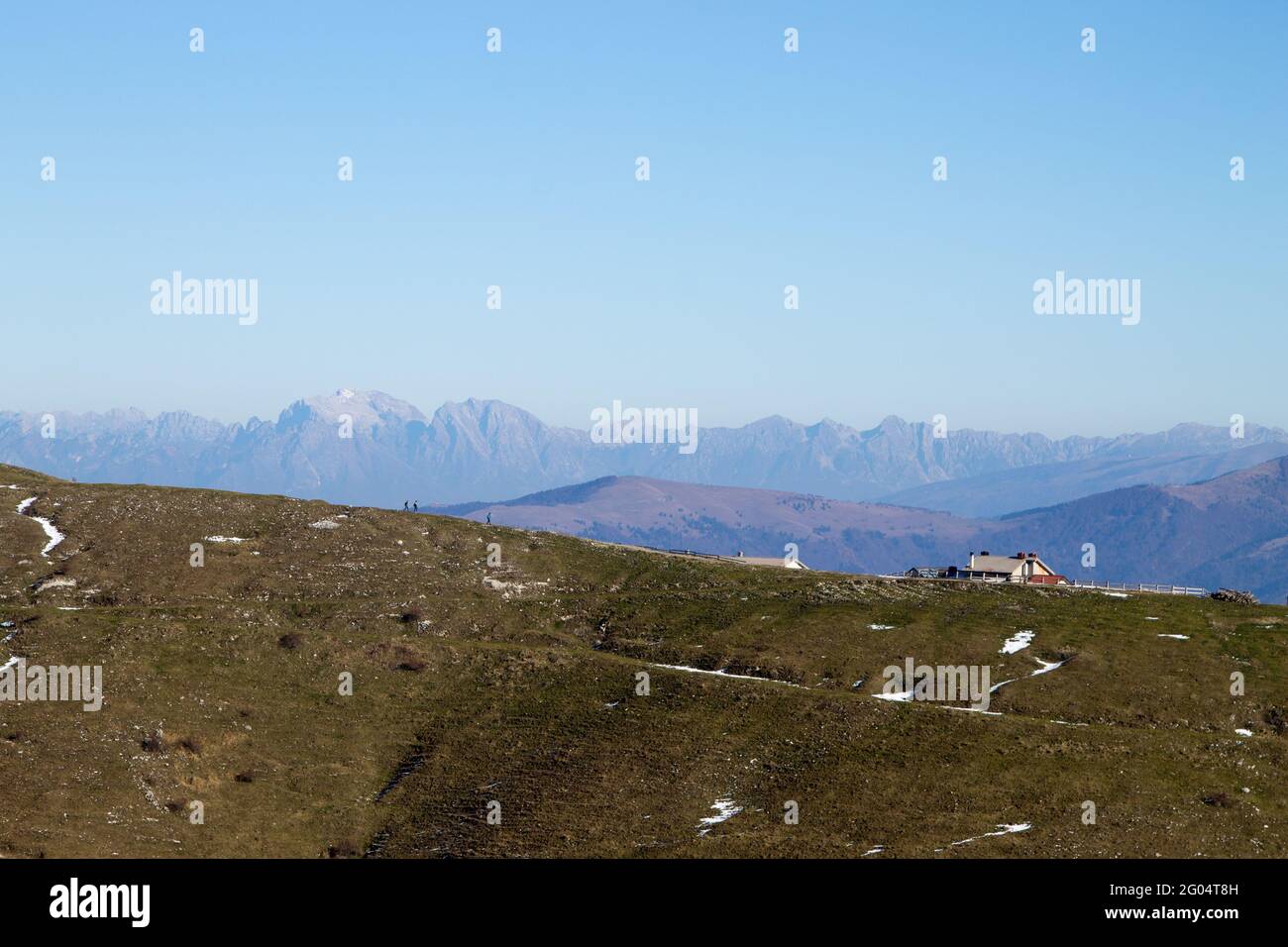 Mount Grappa Landschaft. Italienische Alpen-Panorama Stockfoto