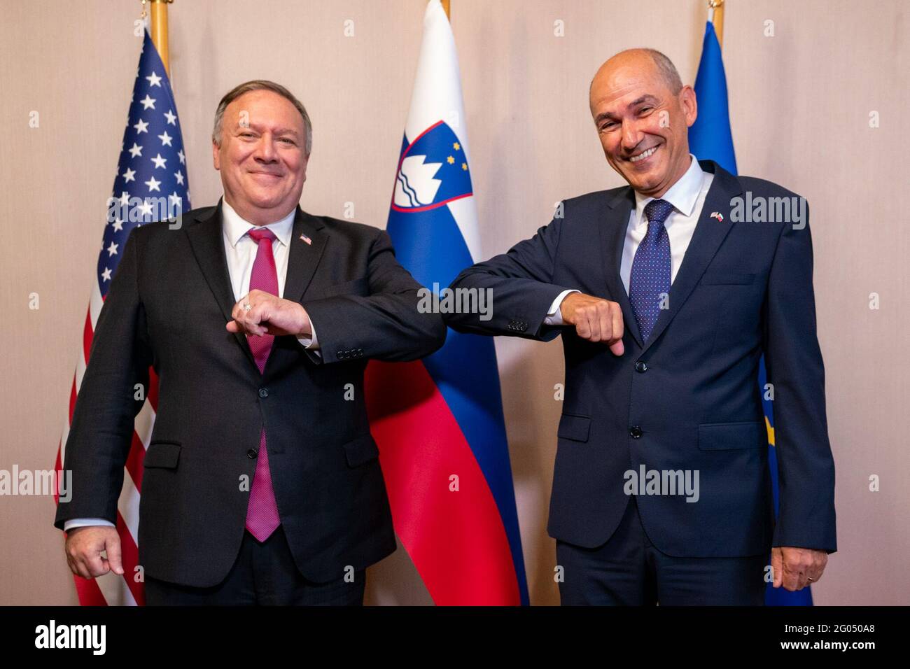 Staatssekretär Michael R. Pompeo trifft sich am 13. August 2020 mit dem slowenischen Ministerpräsidenten Janez Jansa in Ljubljana, Slowenien. Stockfoto