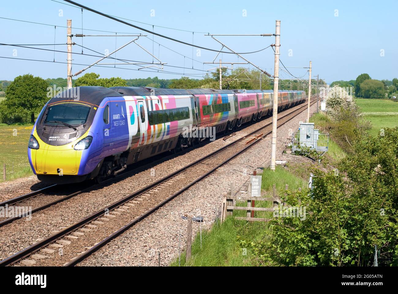 Klasse 390 Avanti 'Pride' Pendolino Stockfoto
