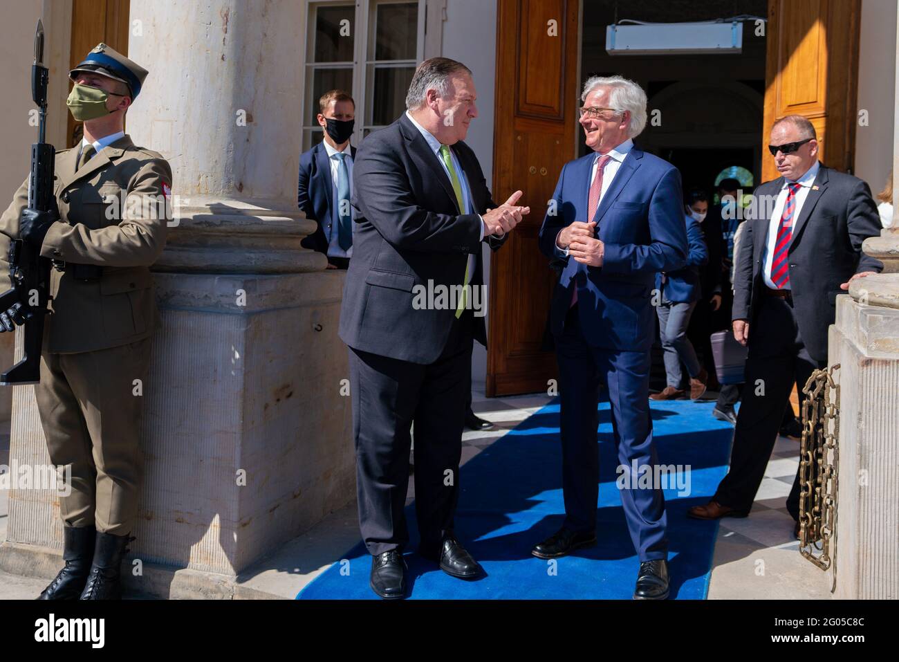 Außenminister Michael R. Pompeo trifft sich am 15. August 2020 in Warschau mit dem polnischen Außenminister Jacek Czaputowicz Stockfoto