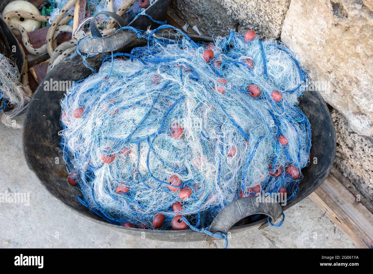 Fischernetze im Hafen von Byblos, Libanon Stockfoto