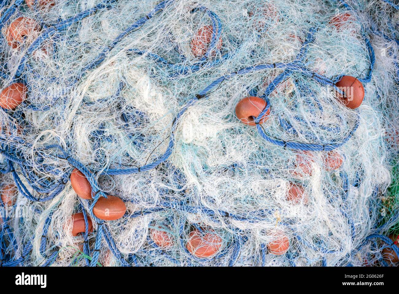 Fischernetze im Hafen von Byblos, Libanon Stockfoto