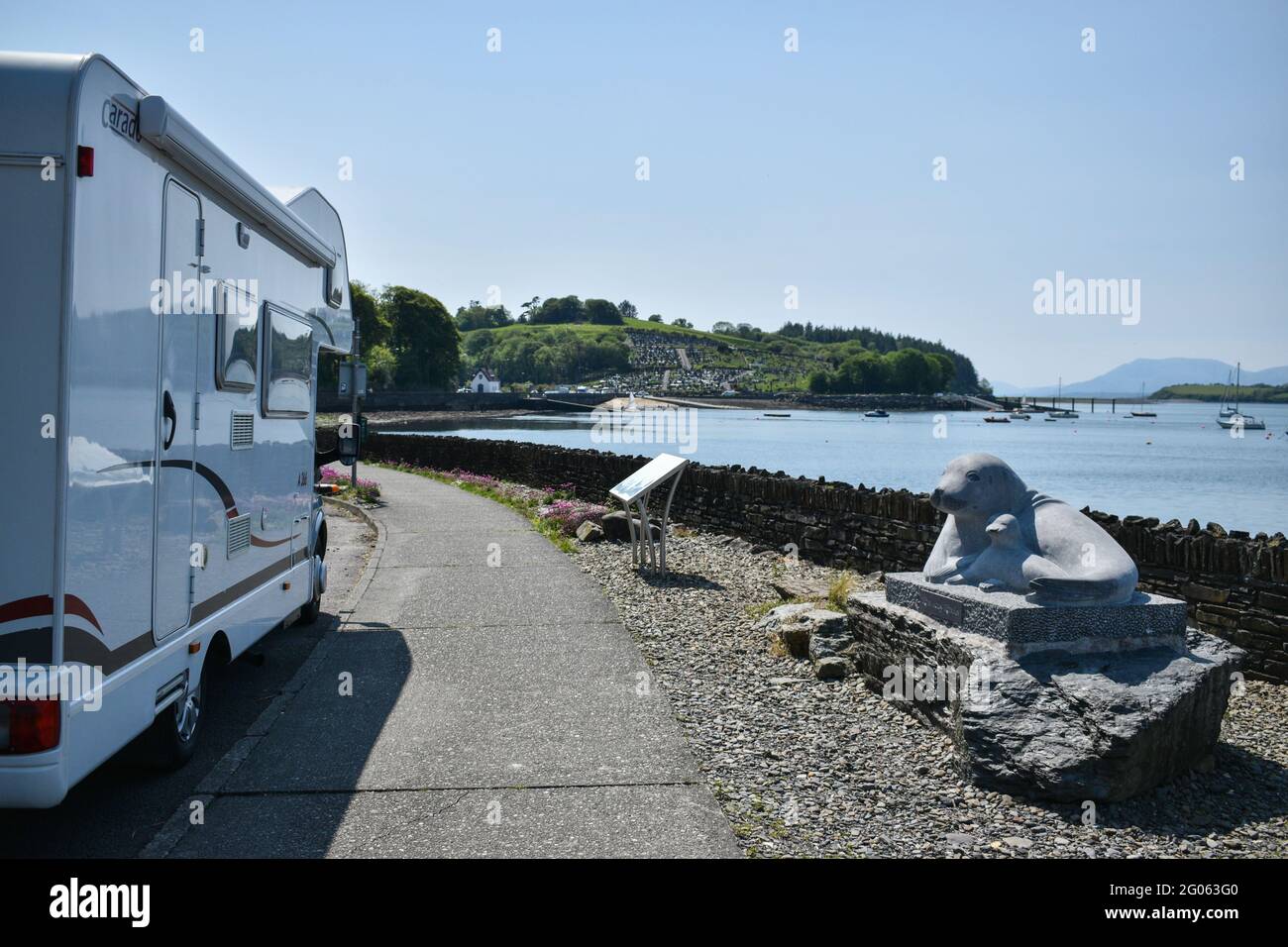 Wohnmobil mit Blick auf Bantry Bay, Bantry, Co Cork. Irland Stockfoto