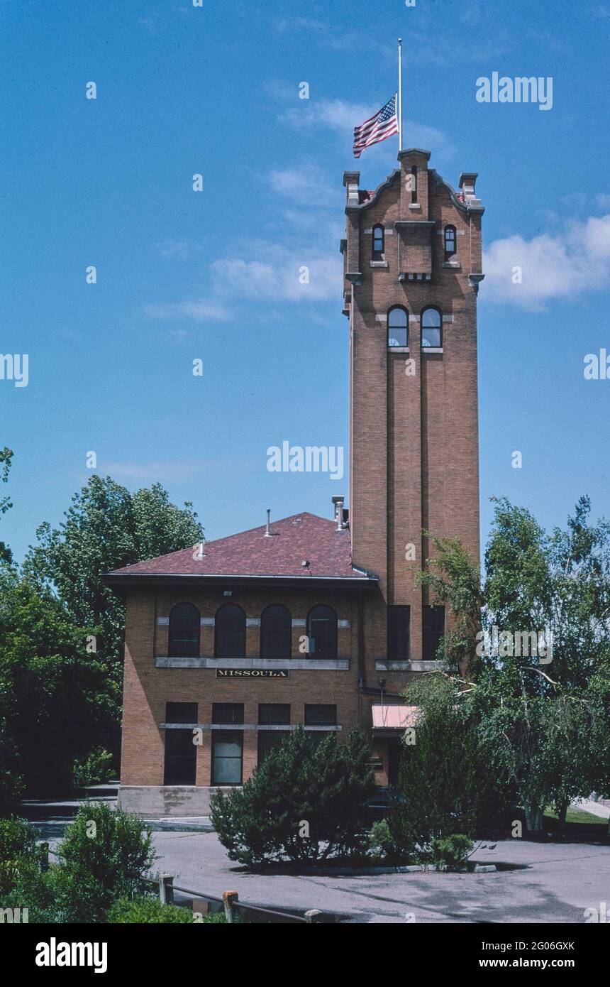2000s America - Old Milwaukee Road Railroad Station, Missoula, Montana 2004 Stockfoto