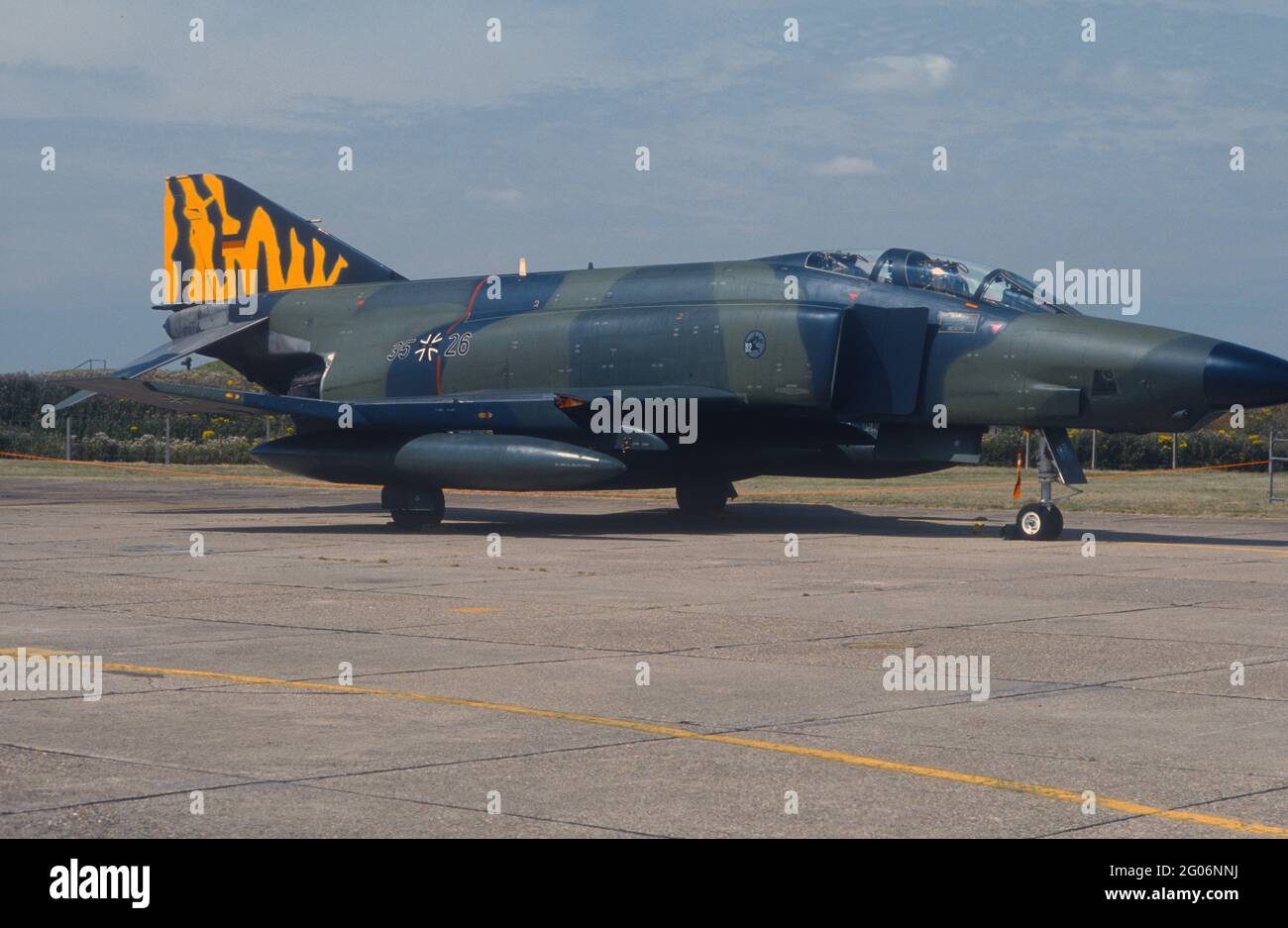 Eine deutsche RF-4E Phantom II auf statischem Display beim Alconbury Air Fete 1991. Stockfoto