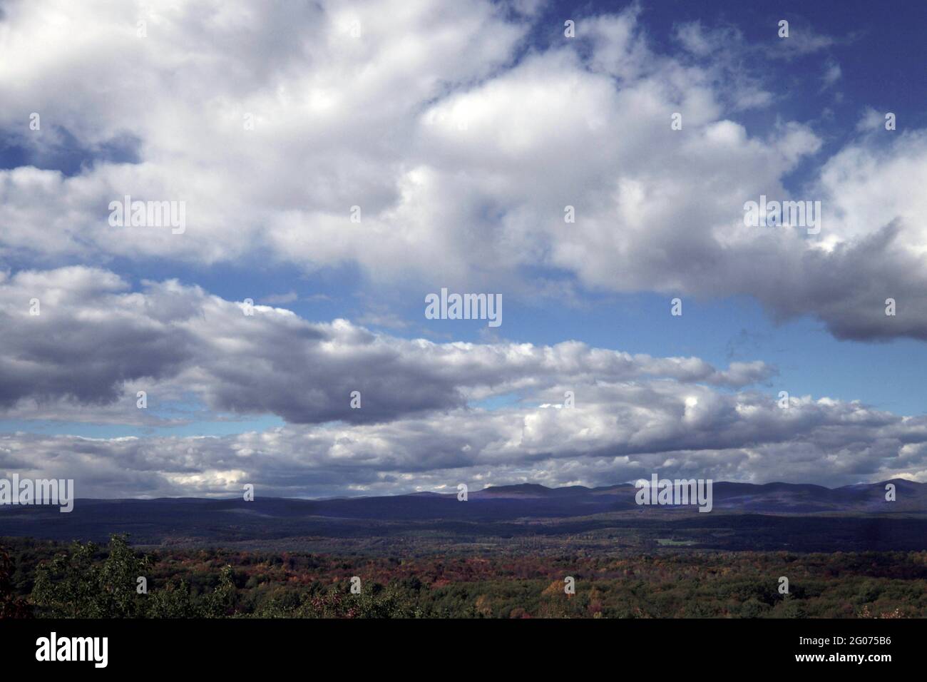 Blick auf die Catskill Mountains von der Route 44/55, von einem Abschnitt namens Overlook. Stockfoto
