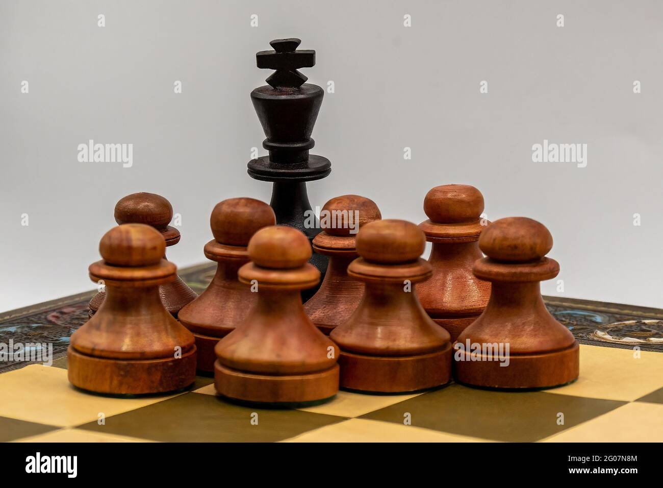 Die Bauern verecken den König Stockfoto