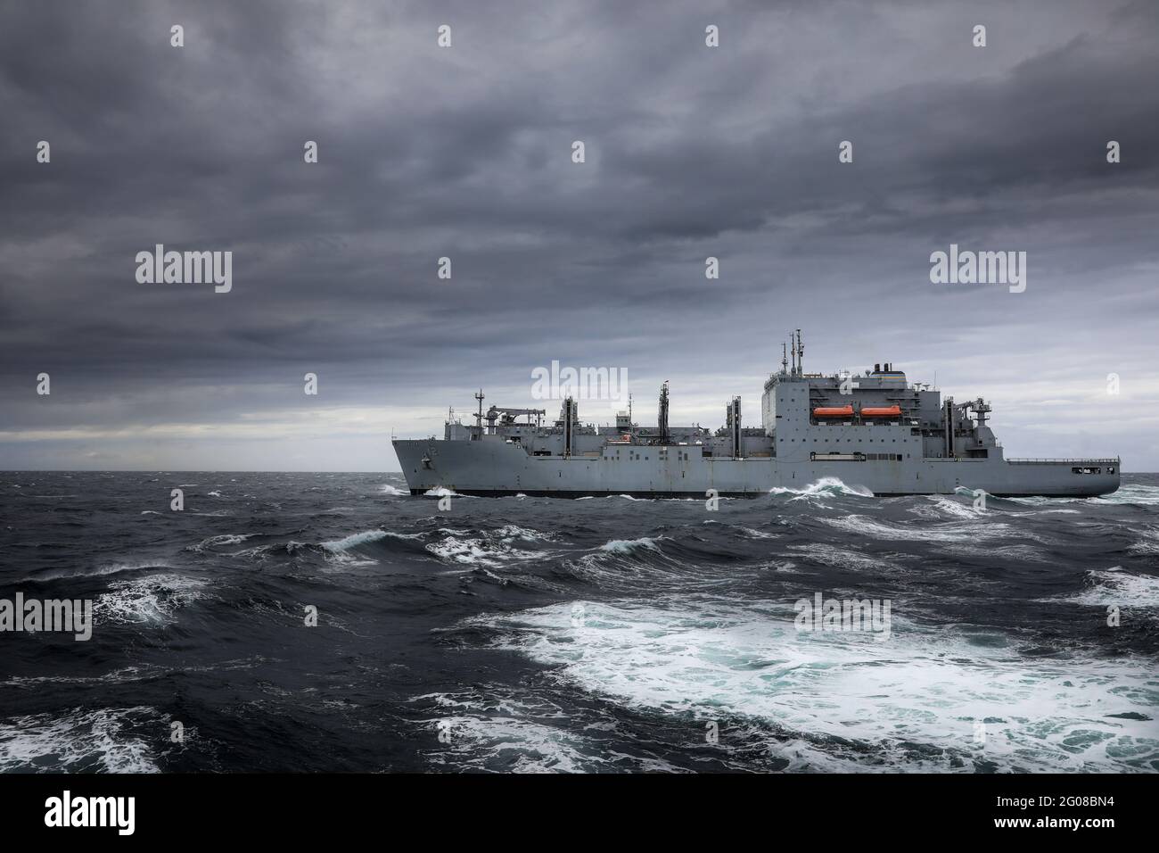 USNS William McLean ein Flottenöler der Lewis- und Clark-Klasse, der vom Military Sealift Command im Auftrag der US Navy betrieben wird Stockfoto