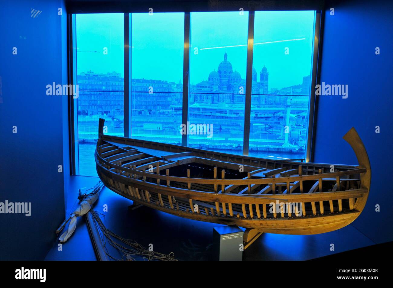 FRANKREICH. BOUCHES-DU-RHONE. MARSEILLE. IM SCHUPPEN 'J1 '', AM HAFEN : AUSSTELLUNG ''DAS MITTELMEER. GROSSE STÄDTE VON GESTERN AN DIE MENSCHEN VON Stockfoto