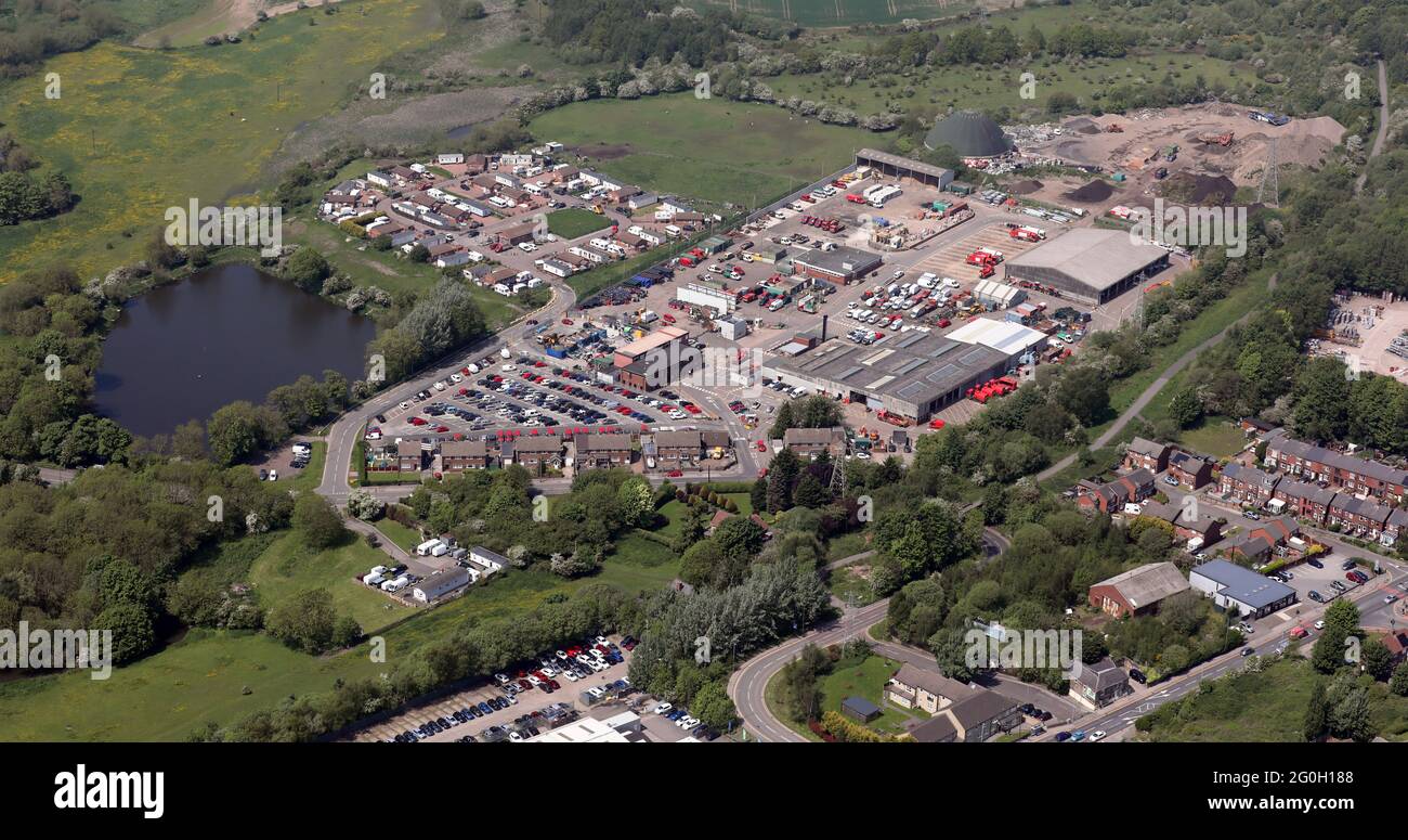 Luftaufnahme des Smithies Lane Household Waste Recycling Center (und auch MOT-Testzentrum), Barnsley, South Yorkshire Stockfoto