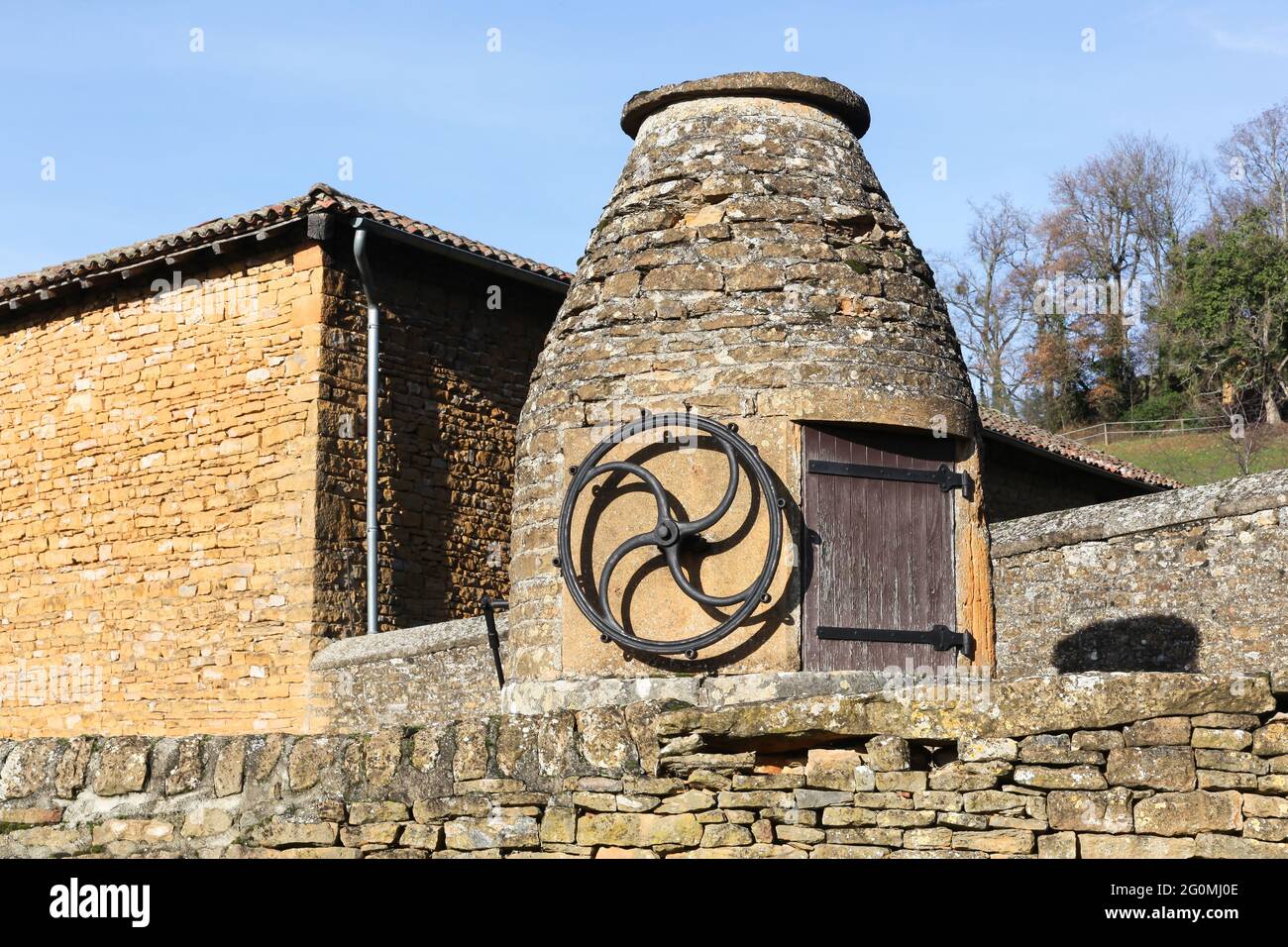 Wasserbrunnen in Charnay, Beaujolais, Frankreich Stockfoto