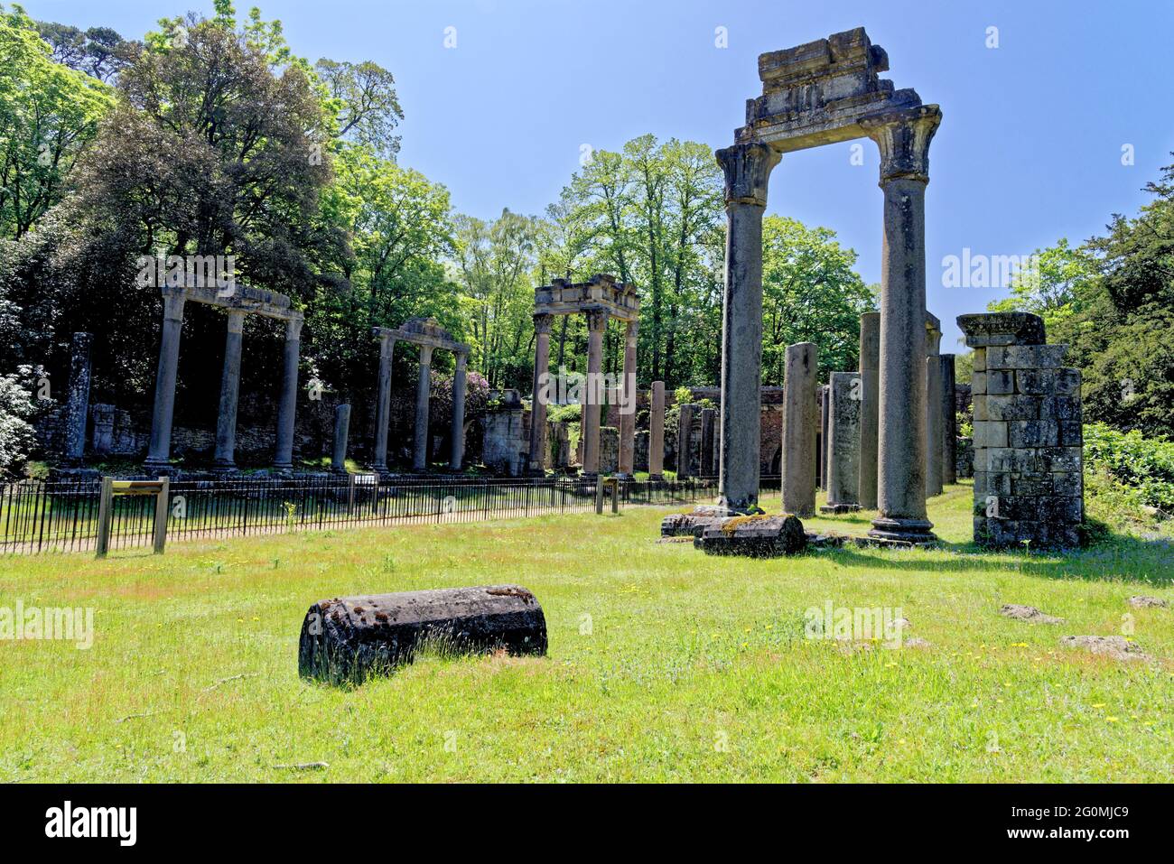 Ruinen der römischen Stadt Leptis Magna sind für Touristen im Windsor Great Park in Windsor - Großbritannien zu sehen. Mai 2021 Stockfoto