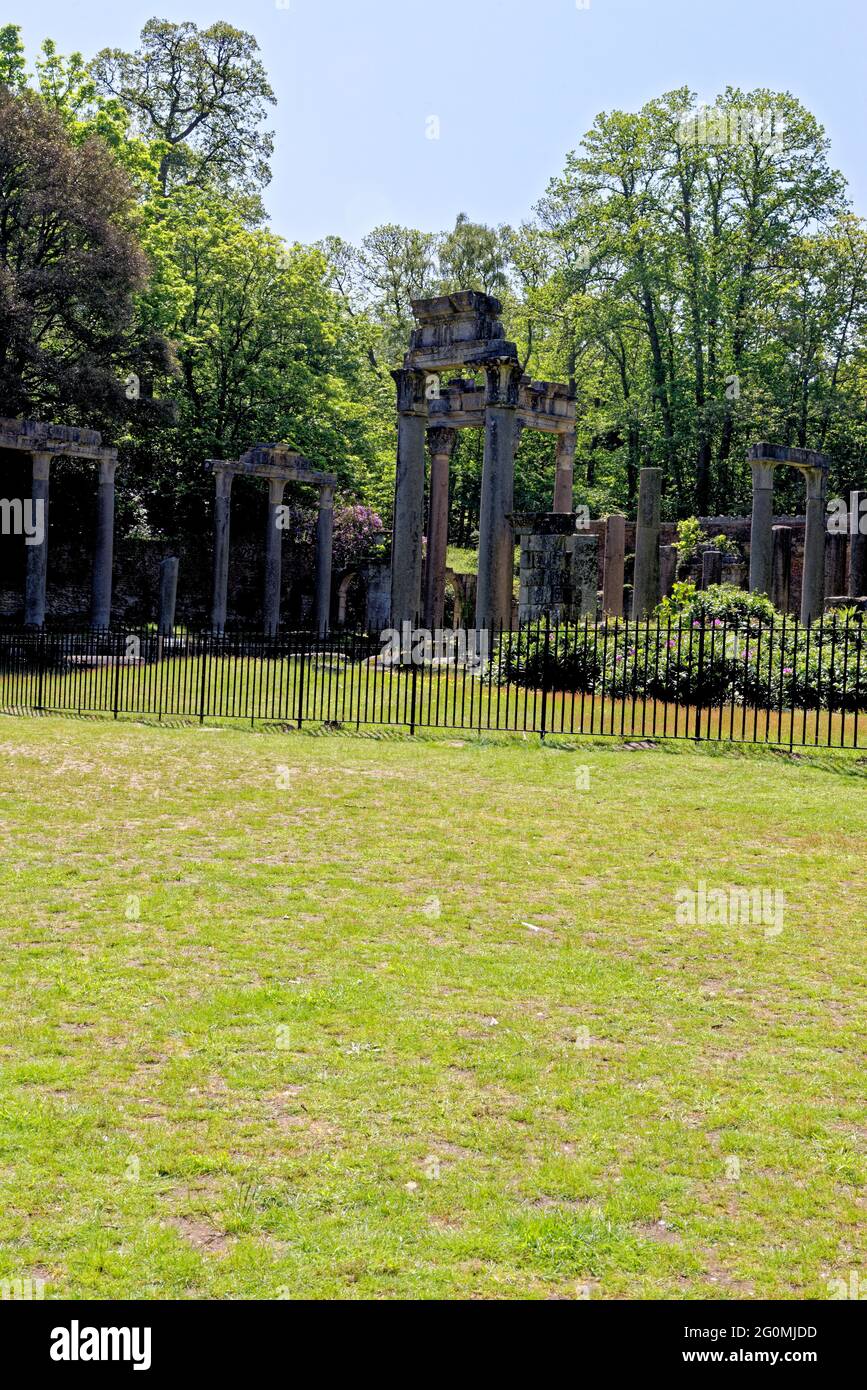 Ruinen der römischen Stadt Leptis Magna sind für Touristen im Windsor Great Park in Windsor - Großbritannien zu sehen. Mai 2021 Stockfoto