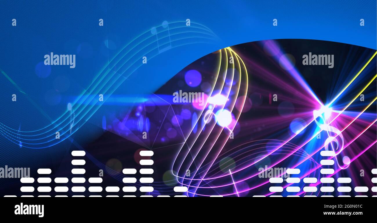 Komposition aus blauem Bereich, Audiopegelmesser, buntem Musikstave und Noten über schwarzen Lichtern Stockfoto
