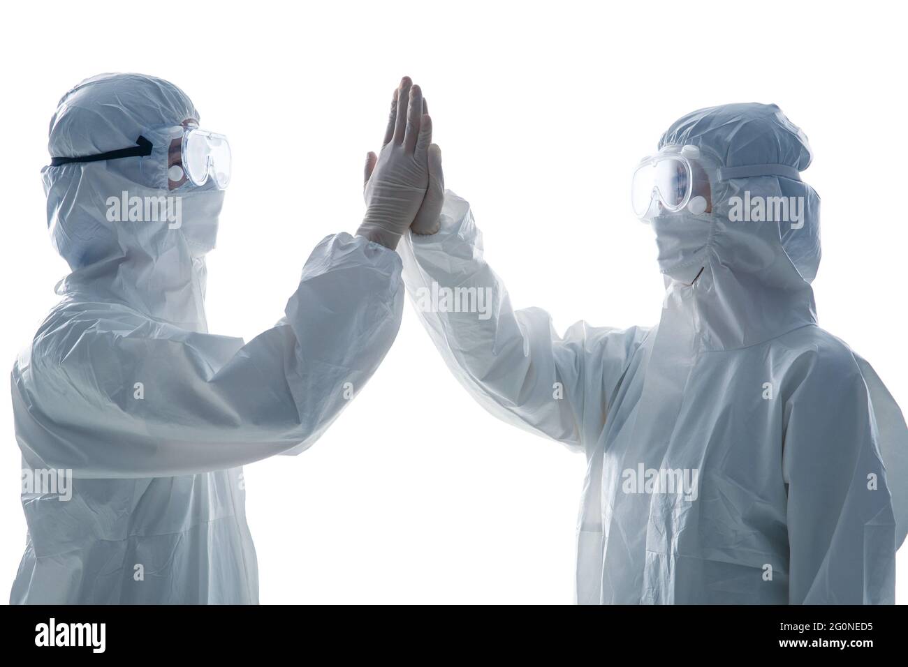 Schutzkleidung tragen Arzt gegenseitige Ermutigung Stockfoto