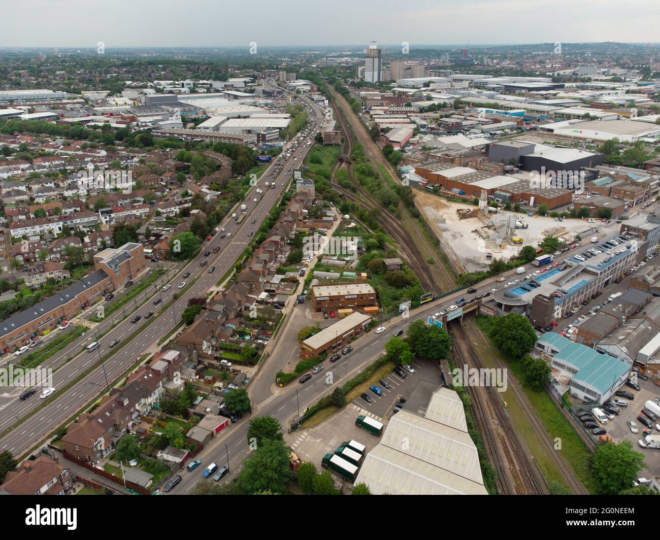 WESTERN Avenue, A40 bei North Acton, Park Royal, London, England Stockfoto