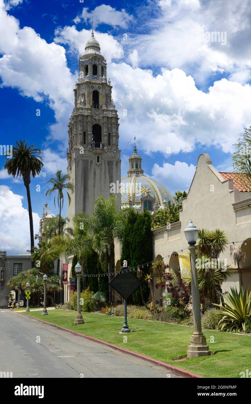 California Tower neben dem Museum of US im Balboa Park, San Diego CA Stockfoto