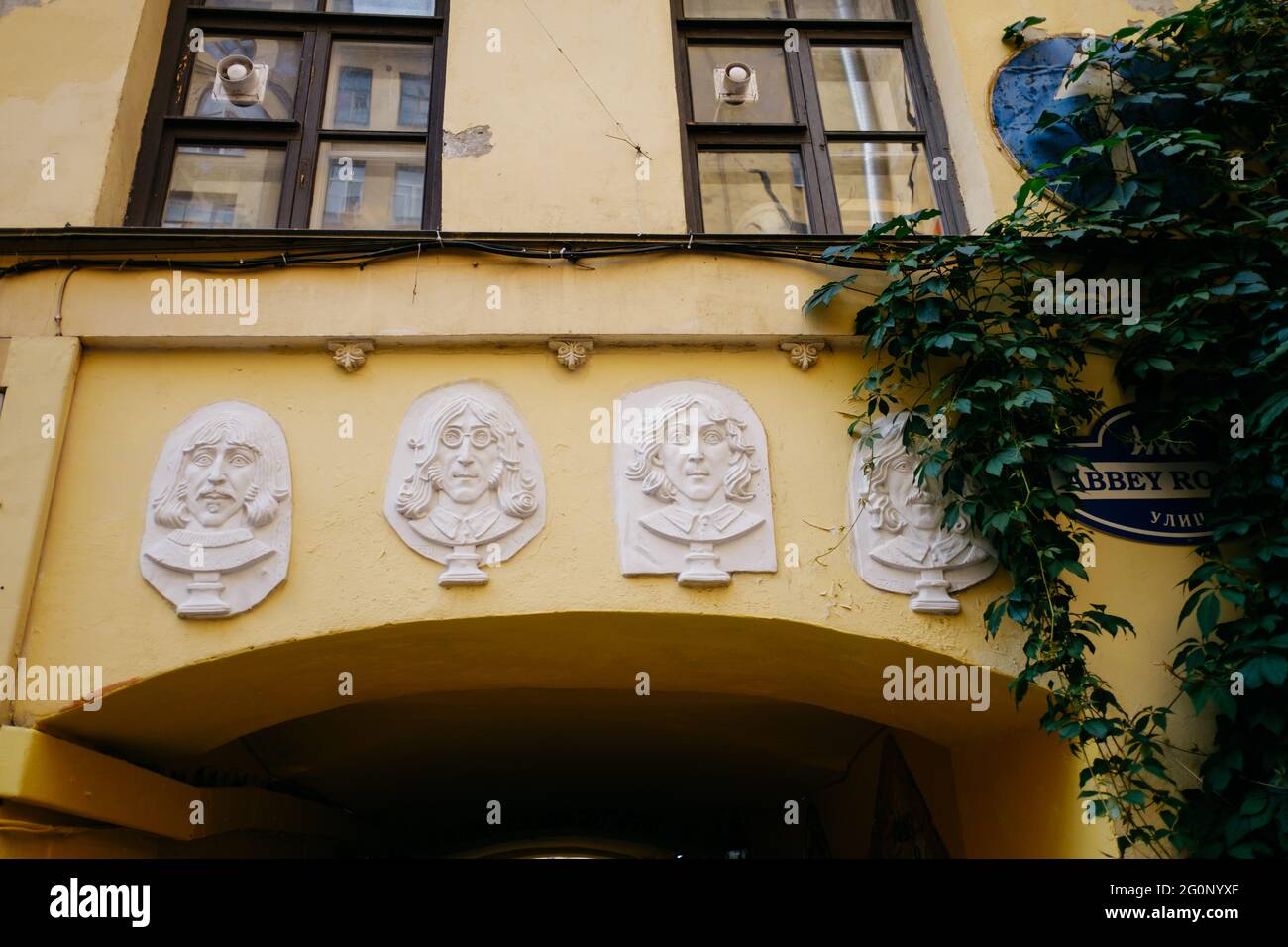 John Lennon Street. Bas-Relief der 'Beatles'. Stockfoto