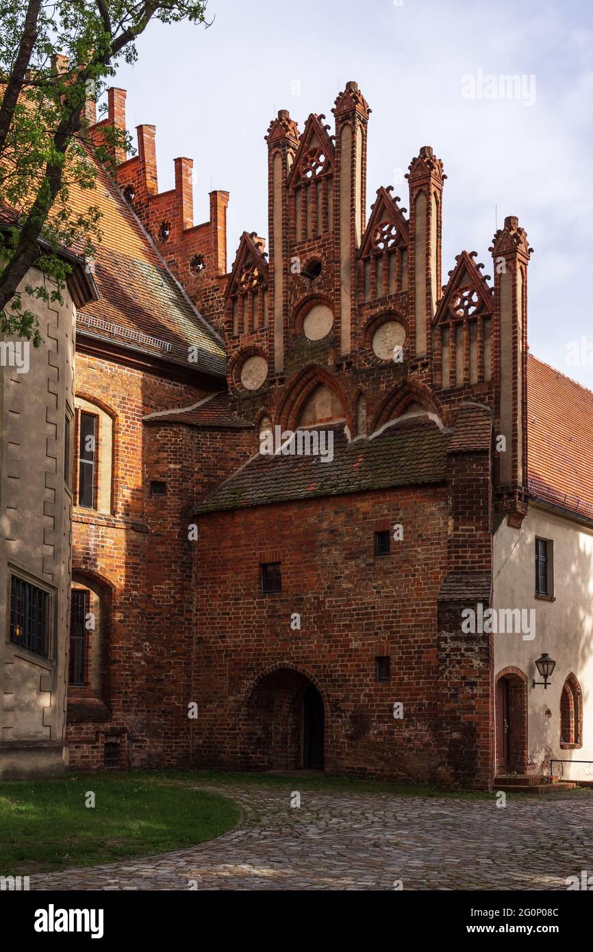 Das Kloster Zinna ist ein ehemaliges Zisterzienserkloster, an dessen Stelle heute das Dorf Kloster Zinna steht. Stockfoto