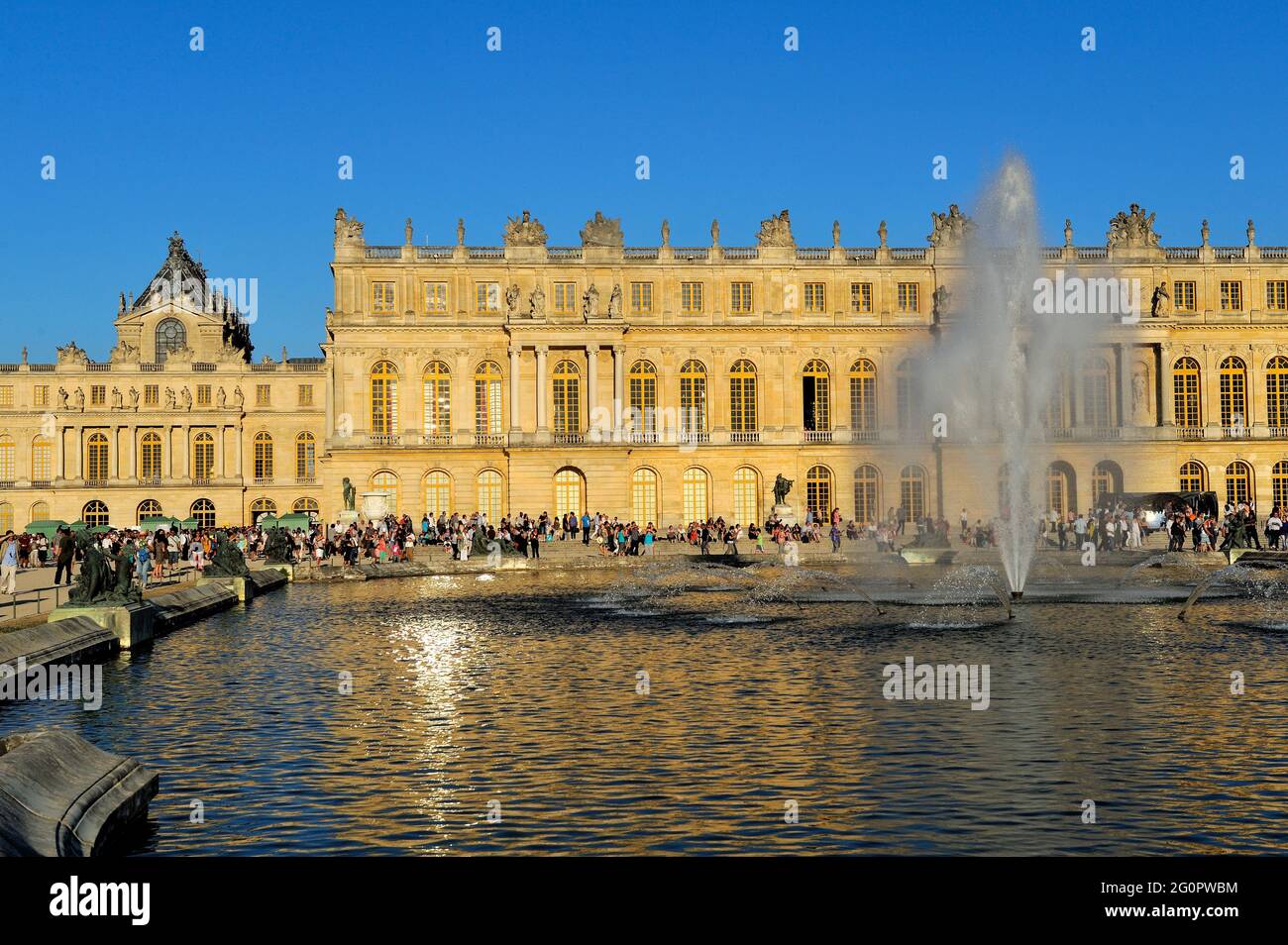 FRANKREICH, YVELINES (78) DOMAINE DE VERSAILLES, THE PALACE AND WATER PARTERRES Stockfoto