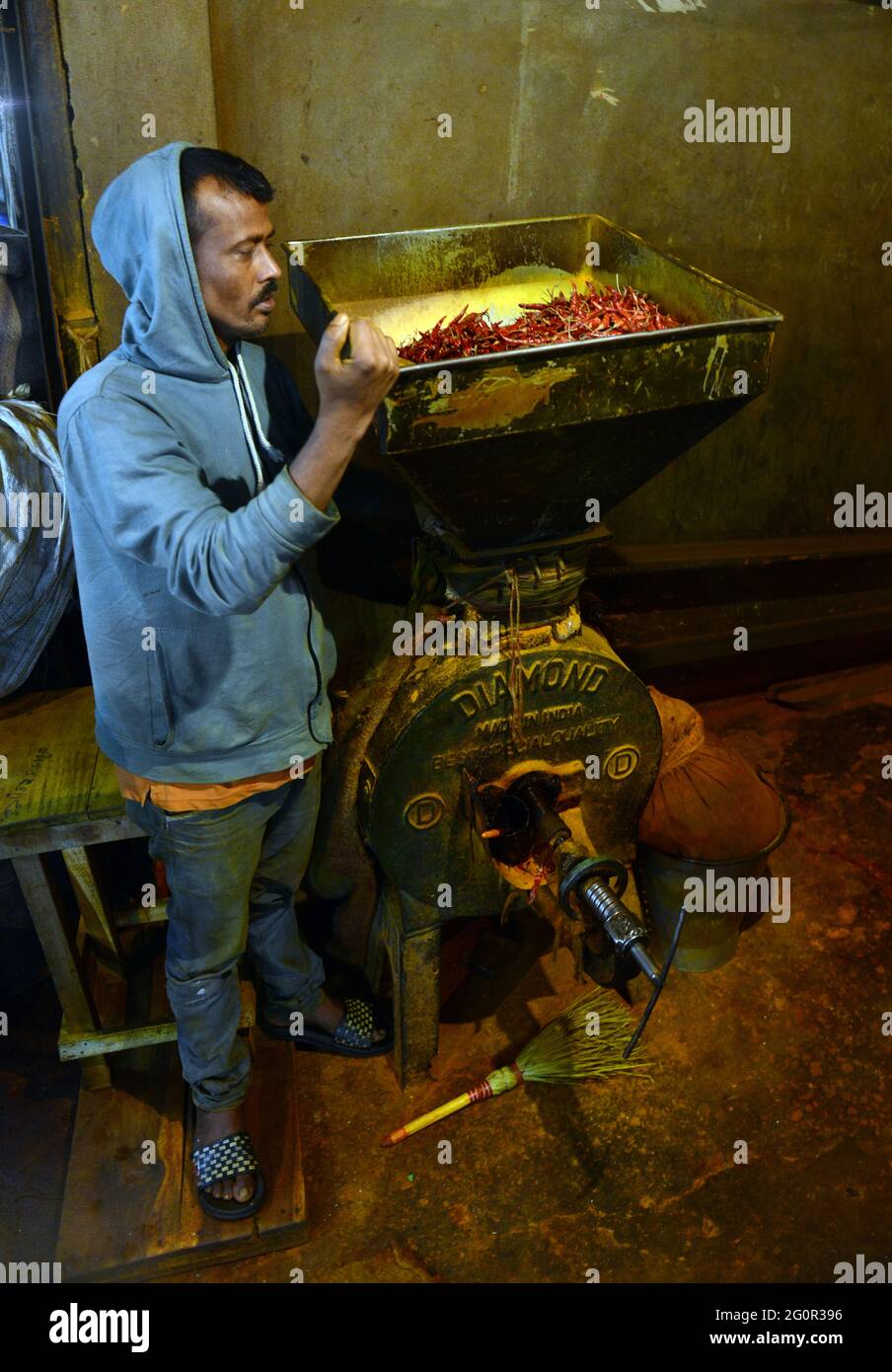 Rote Chilischoten auf dem Gewürzmarkt am Karwan Bazar in Dhaka, Bangladesch. Stockfoto