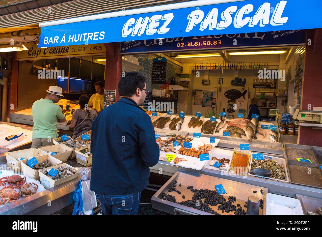 FRANKREICH. CALVADOS (14) TROUVILLE. FISCHMARKT Stockfoto