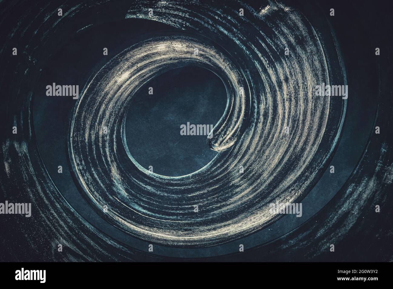 Künstlerische Darstellung einer Spirale, die in den Abgrund blickt. Die künstliche Figur als Dekoration und Metapher für die innere Meditation. Der Vortex. Stockfoto
