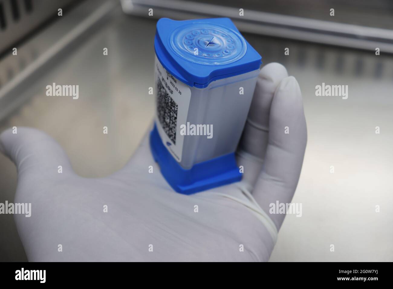 Gene-Xpert, ein CBNAAT-Test (Catridge-basierter Nukleinsäure-Amplifikationstest), ist ein weit verbreiteter diagnostischer Test für Tuberkulose. Dieser Test ist eine schnelle Diagnose Stockfoto