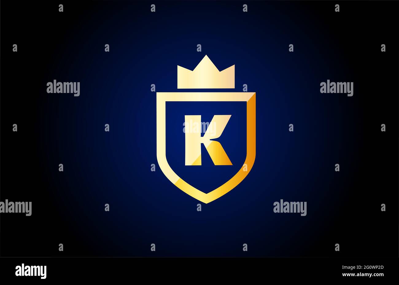 Logo-Symbol mit goldenem K-Alphabet. Design für Unternehmens- und Geschäftsidentität mit Schild und Königskrone Stockfoto